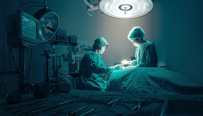 surgeons operating room best hospitals in the us